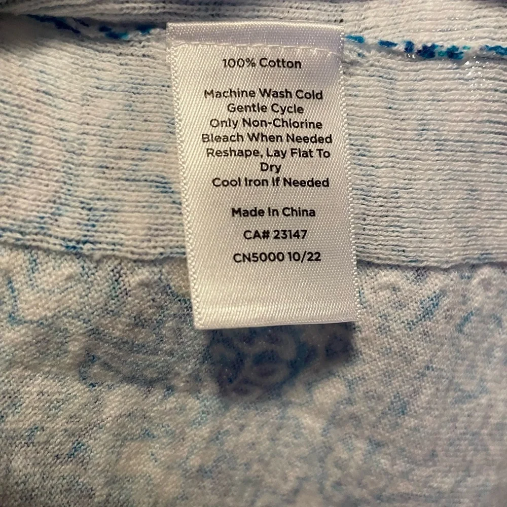 Talbots Blue and White Paisley 3/4 Length Sleeve Top - Picture 7 of 9